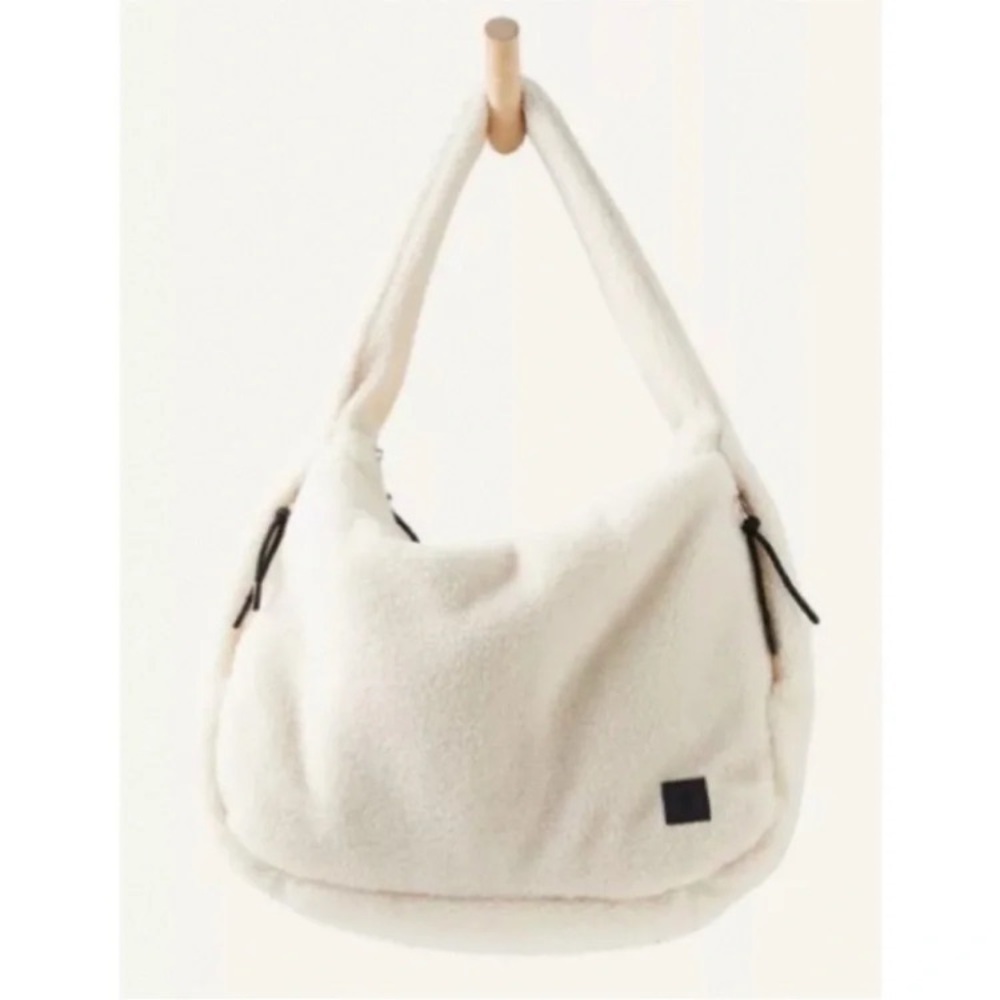 NWT FREE PEOPLE Movement Cozy Carryall in Ivory
